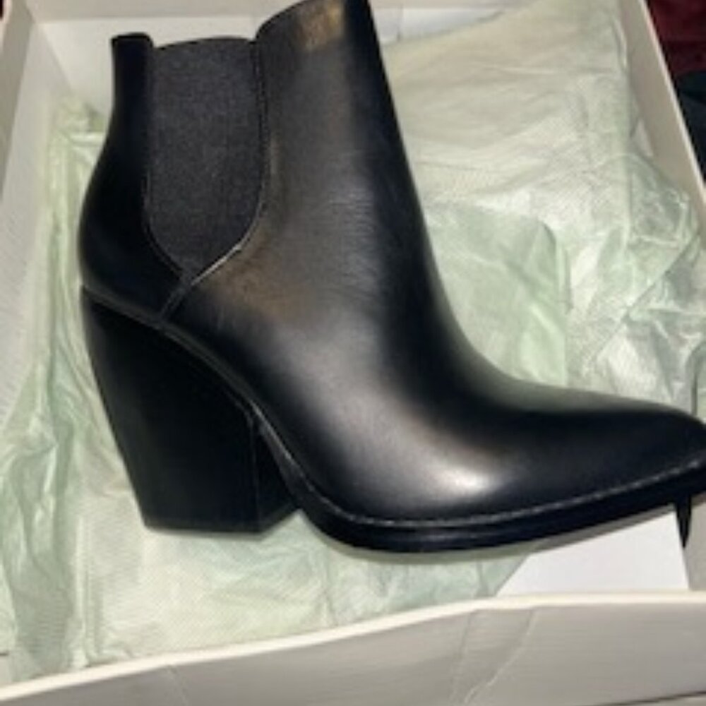 Black pointy toe booties
